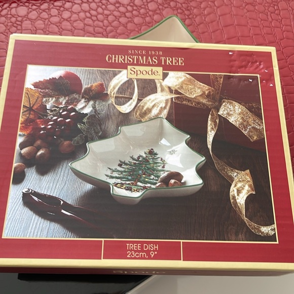 Spode Bone/Green/Yellow Multi Color "Christmas Tree" 9" Chtistmas Tree Dish - Picture 5 of 7